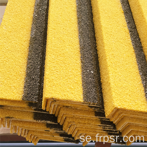 Anti-Slip FRP Fiberglas FRP Plastic Stair Nosing